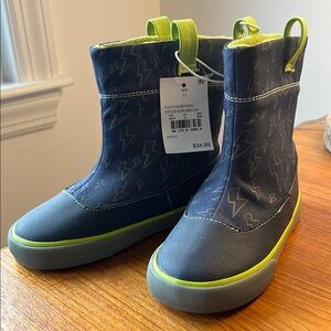 NWT See Kai Run lightning bolt fleece-lined boots